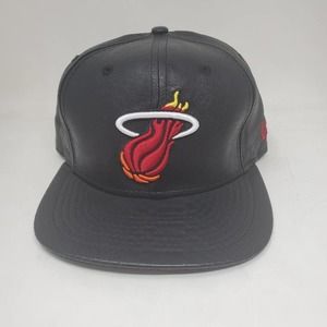 NBA New Era  Vintage Logo Strapback Cap - Miami Heat